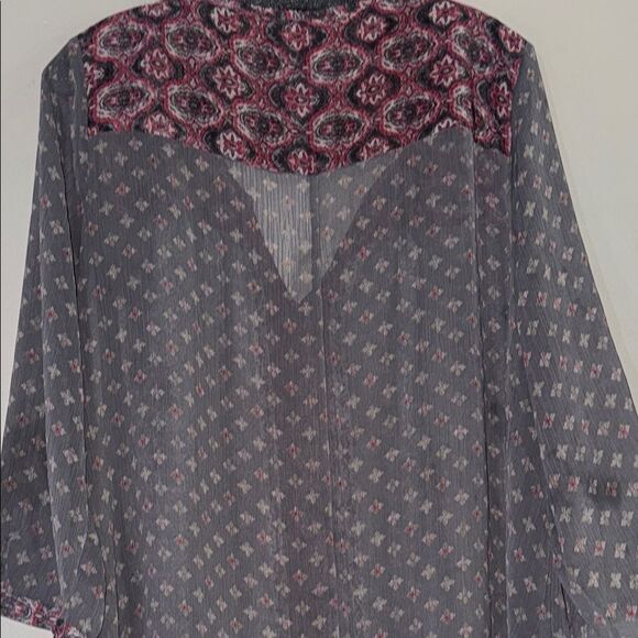 Maurices Gray and White Relaxed Tunic Blouse - Picture 9 of 12